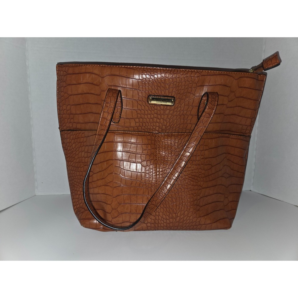 LONDON FOG Lgt. Brown Alligator Print Medium Shoulder/ Handbag  6 Pockets LN
